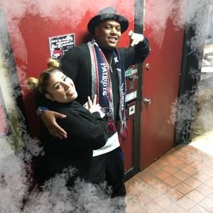 Meet your Posher, Troy